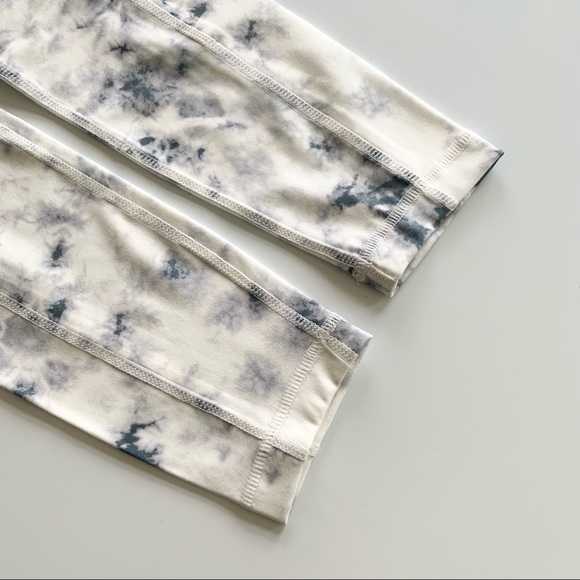 🌸New🌸 Workshop Tie Dye Legging With Pocket Sz Small NWT - Picture 6 of 10